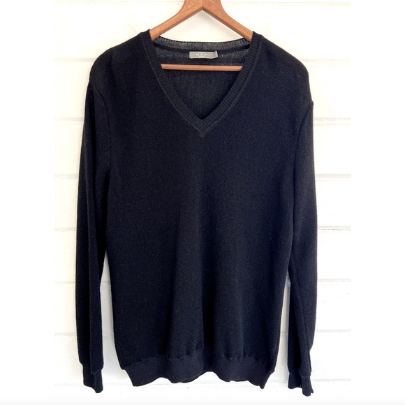 MFH  100% Baby Alpaca Lightweight V-Neck Sweater in Black - L - Picture 1 of 8